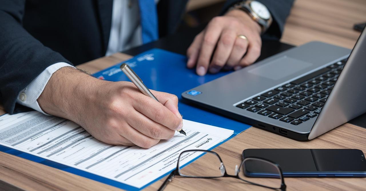 Common Contract Violations Against Foreign Workers